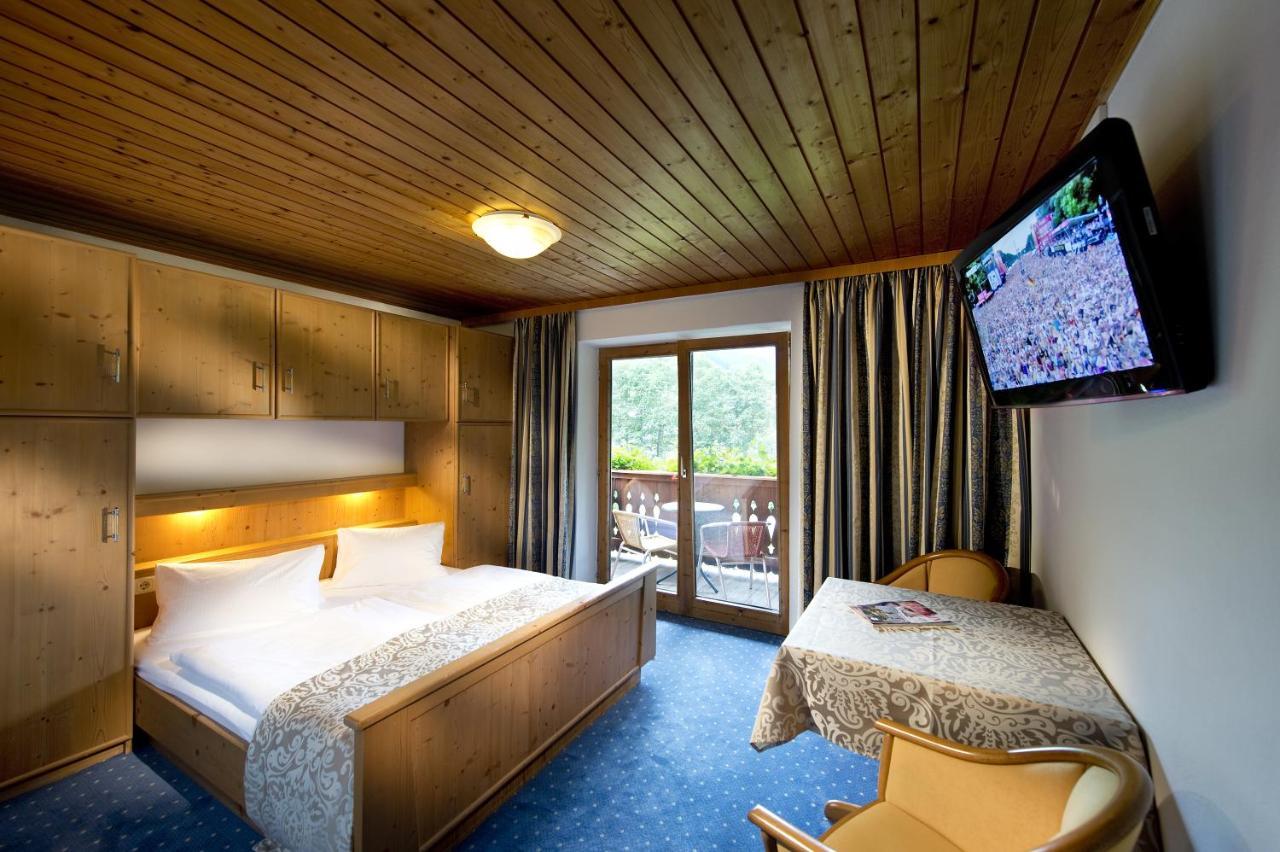Hotel Wiesenegg Aurach bei Kitzbuehel Phòng bức ảnh