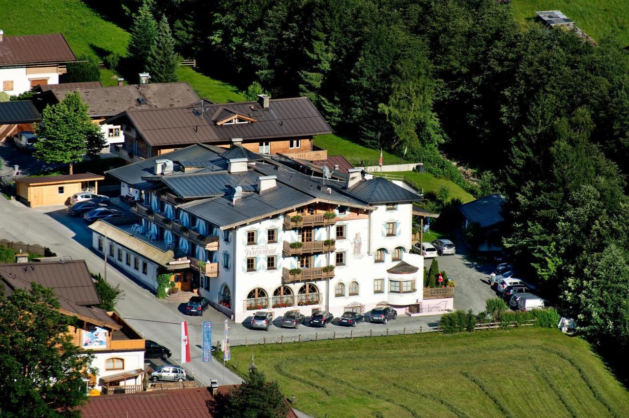 Hotel Wiesenegg Aurach bei Kitzbuehel Ngoại thất bức ảnh